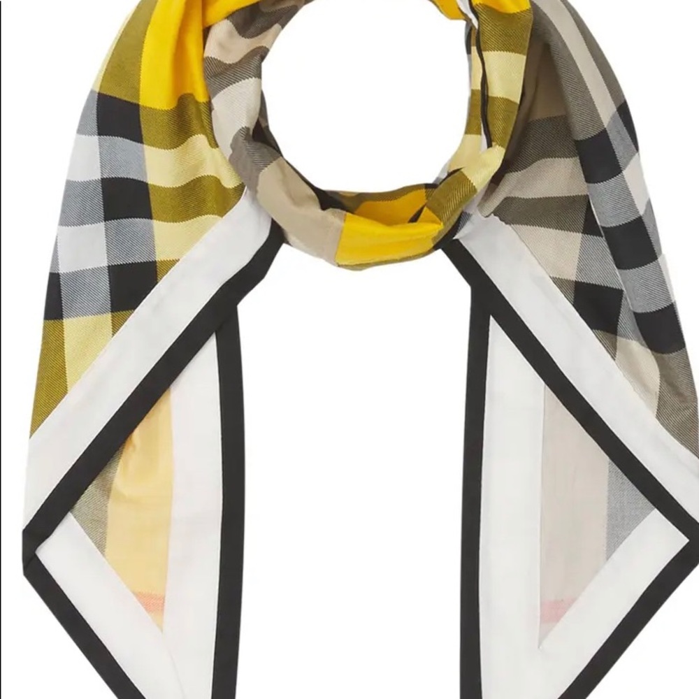 SOLD⛔️Authentic BURBERRY 100% Cotton vintage checkers triangle scarf - Picture 4 of 14